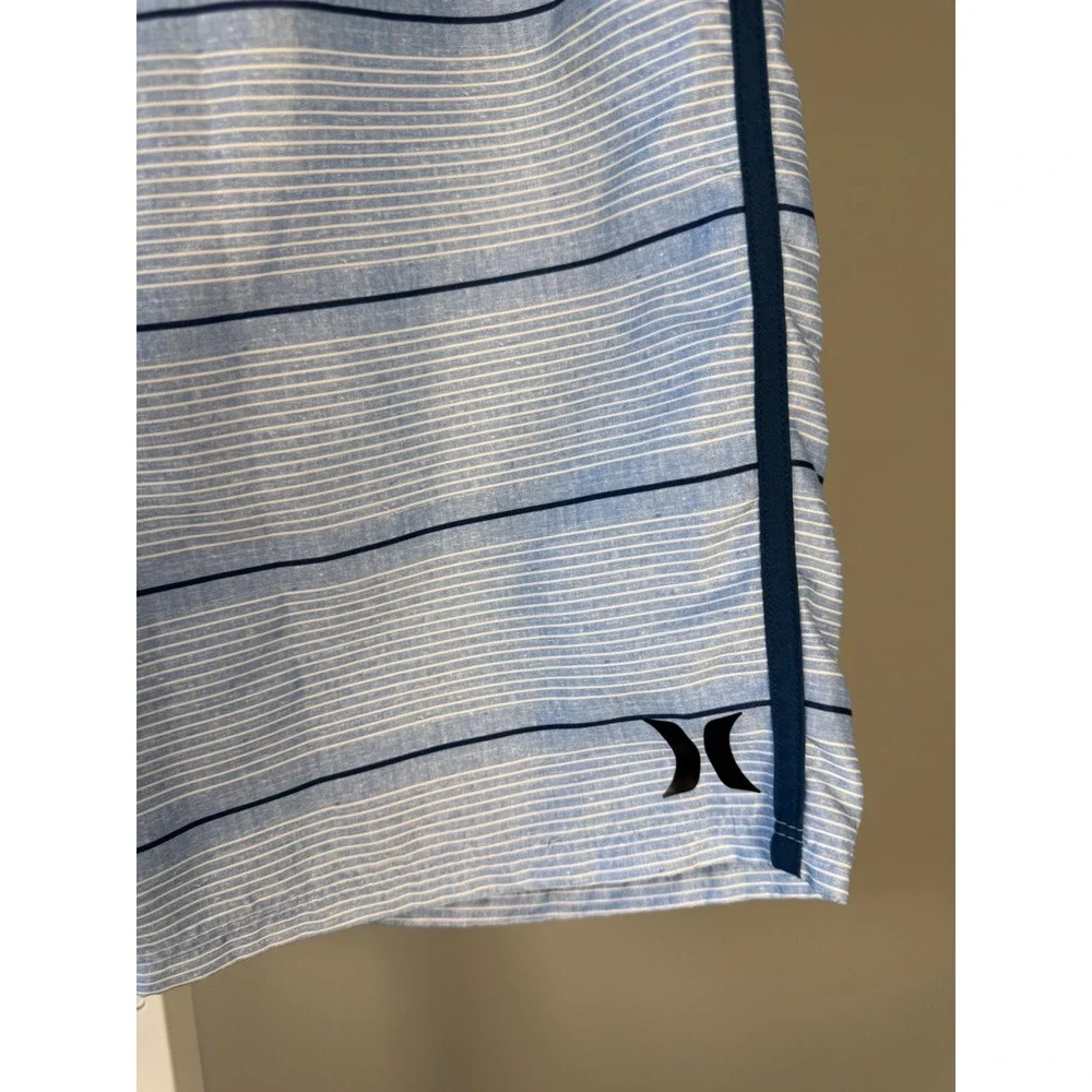 Hurley Shoreline Boys 20 Blue Stripe Board Shorts Swim Trunks Surf Beach